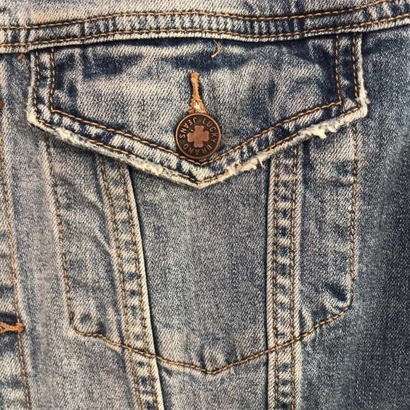 Lucky Brand “The Tomboy Trucker” Distressed Long Sleeve Vtg. Denim Jacket size L - Picture 3 of 10